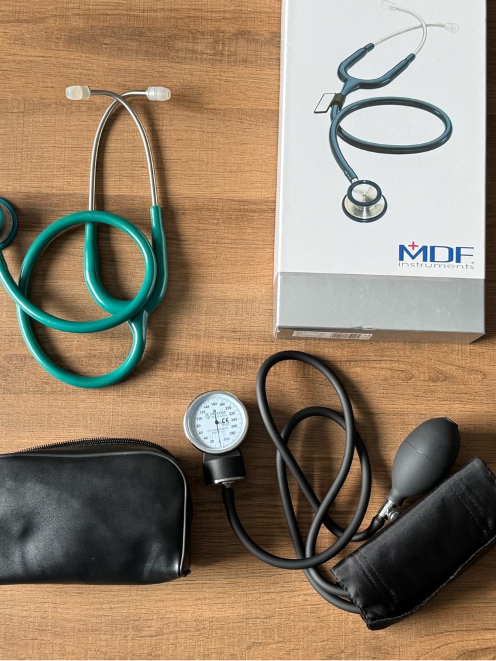 🧸 Professional Medical Stethoscope & Blood Pressure Cuff • NWT